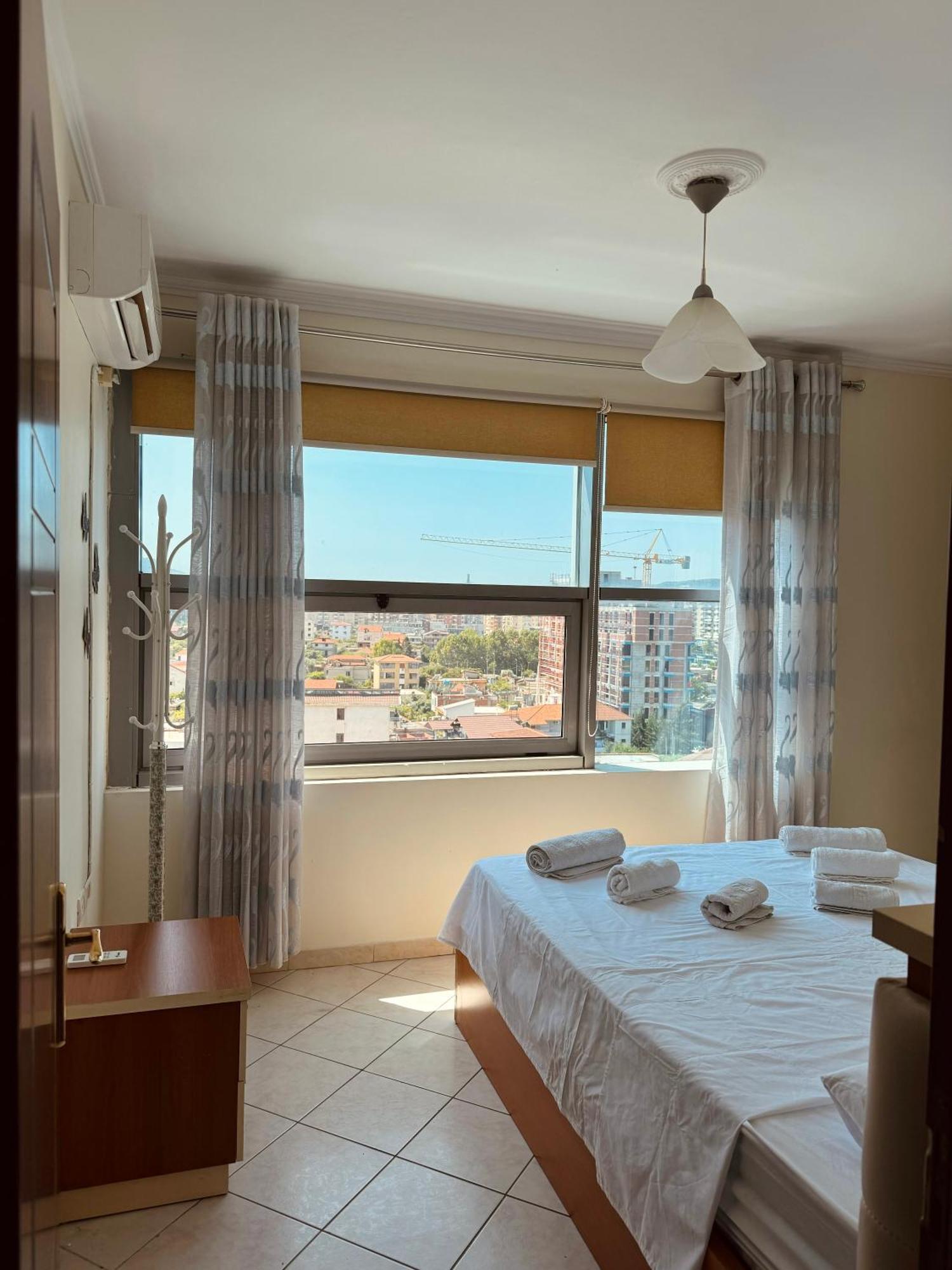 360O Tirana View Apartment Esterno foto